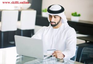 What is the minimum salary for a credit card in UAE?